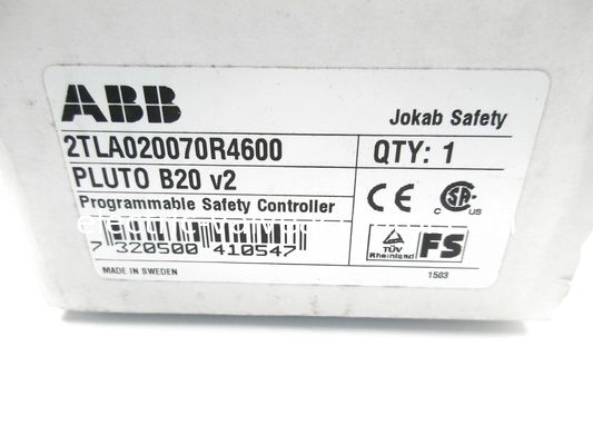 良い価格 ABB 2TLA020070R4600 Programmable Safety Controller StatusBus 24 V DC Failsafe 16 1.5A オンライン
