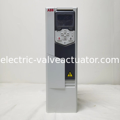 良い価格 ABB インバーター ACS580-01-02A7-4 電力 0.75kw 三相電圧 380V-480V オンライン