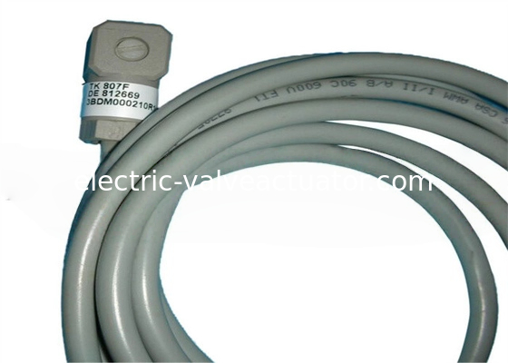 良い価格 ABB AC 800Fシリーズ供給ケーブル TK807F 3BDM000210R1 115 / 230 VAC オンライン