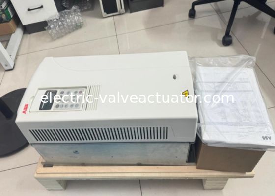 良い価格 ACS800-01-0135-3+P901 3Phases 110 kW 160A ABB ACS800 general purpose series オンライン